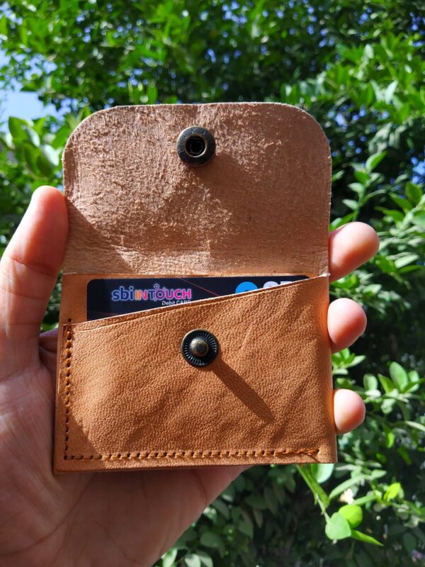 leather card and money holder