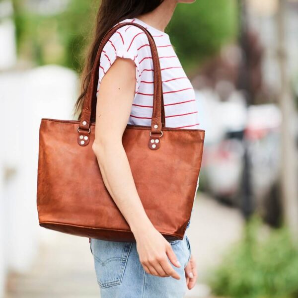 vintage-leather-tote-bag